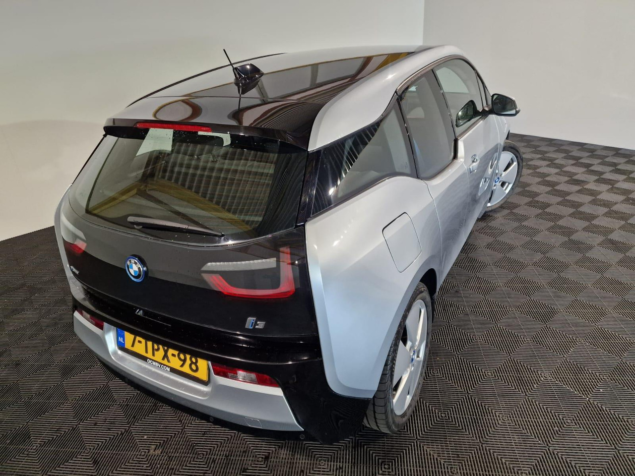 BMW i3 Range Extender 7-TPX-98 48.489 km - Voiture: photos 4 BMW i3 Range Extender 7-TPX-98 48.489 km - Voiture: photos 4