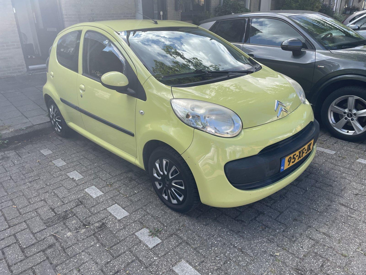 Citroen | C1 | 1.0-12V Ambiance | 2007 | 181.712 km | 95XFJK | Automaat | Logisch - Voiture à hayon: photos 5 Citroen | C1 | 1.0-12V Ambiance | 2007 | 181.712 km | 95XFJK | Automaat | Logisch - Voiture à hayon: photos 5