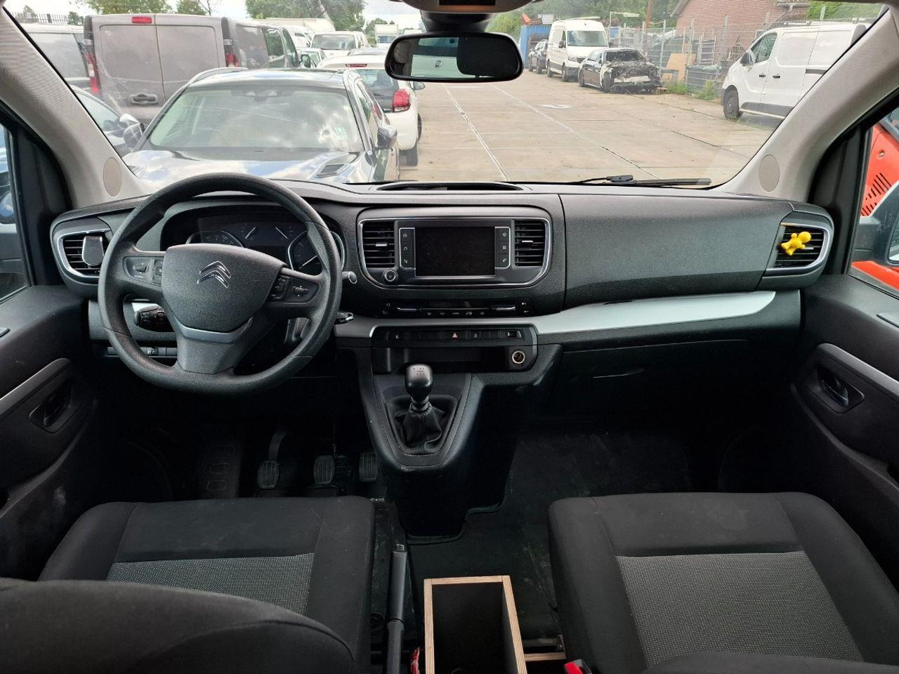 Citroen SpaceTourer 1.6 BlueHDi 115 M S&S Business | 2016 | 160.593 km | X730HD | NAP: Geen oordeel - Voiture: photos 5 Citroen SpaceTourer 1.6 BlueHDi 115 M S&S Business | 2016 | 160.593 km | X730HD | NAP: Geen oordeel - Voiture: photos 5