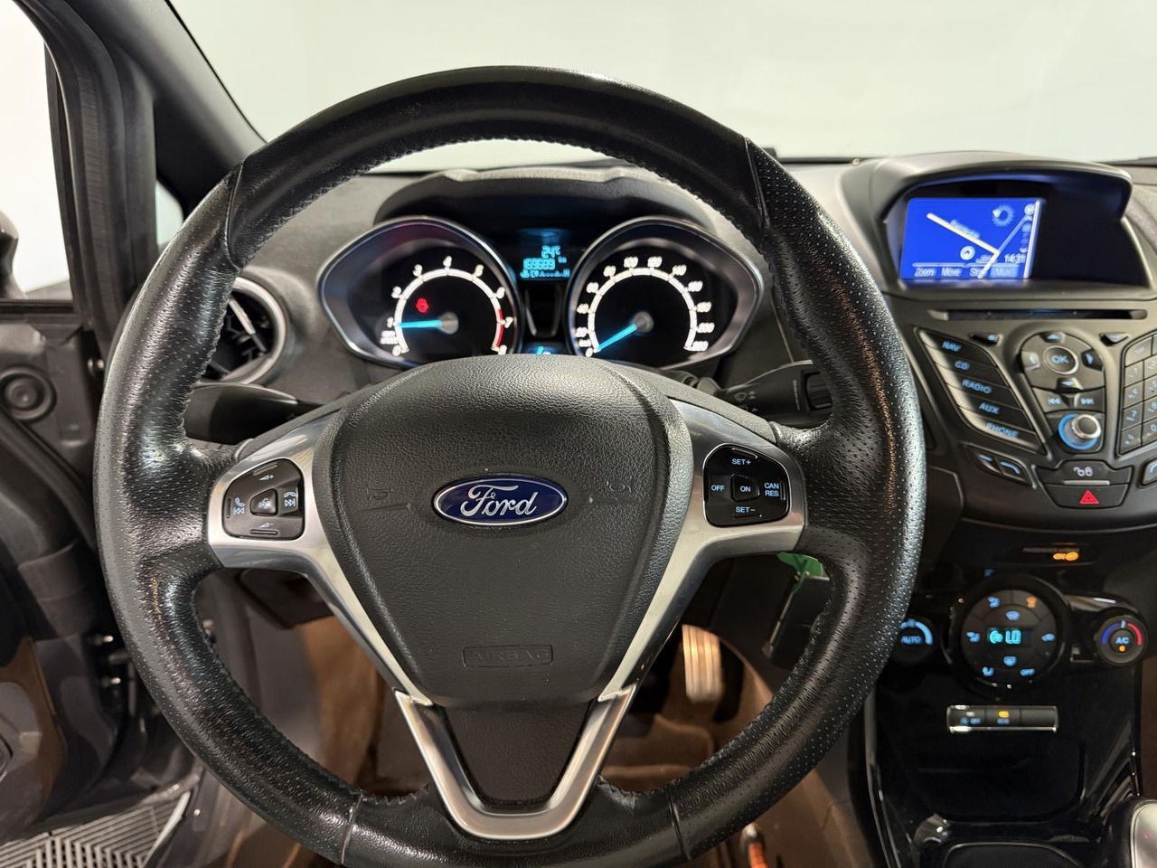 Ford | Fiesta | 1.0 EcoBoost ST Line | 2016 | 169.689 km | KP786T | Logisch - Voiture à hayon: photos 4 Ford | Fiesta | 1.0 EcoBoost ST Line | 2016 | 169.689 km | KP786T | Logisch - Voiture à hayon: photos 4