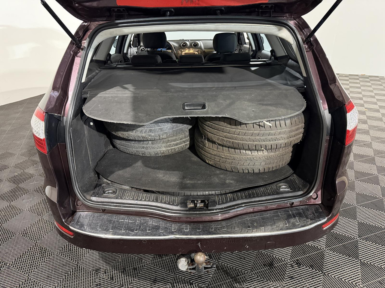 Ford | Mondeo Wagon | 2.0-16V Limited | 2010 | 193.300 km | 93LFJ8 | Logisch - Voiture: photos 3 Ford | Mondeo Wagon | 2.0-16V Limited | 2010 | 193.300 km | 93LFJ8 | Logisch - Voiture: photos 3