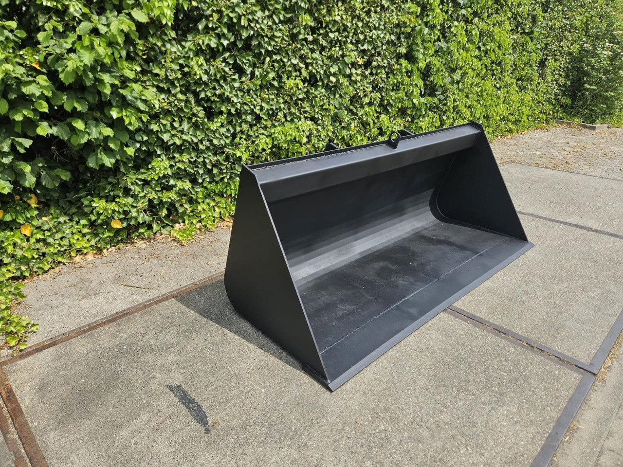 Grondbak t.b.v. Verreiker – Nieuw, Breedte 220 cm (2) - Godet pour chargeur: photos 1 Grondbak t.b.v. Verreiker – Nieuw, Breedte 220 cm (2) - Godet pour chargeur: photos 1