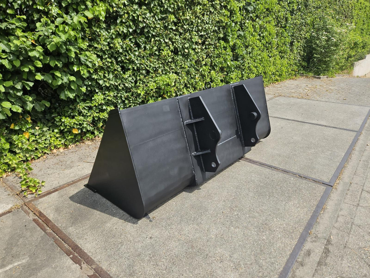 Grondbak t.b.v. Verreiker – Nieuw, Breedte 220 cm (2) - Godet pour chargeur: photos 4 Grondbak t.b.v. Verreiker – Nieuw, Breedte 220 cm (2) - Godet pour chargeur: photos 4