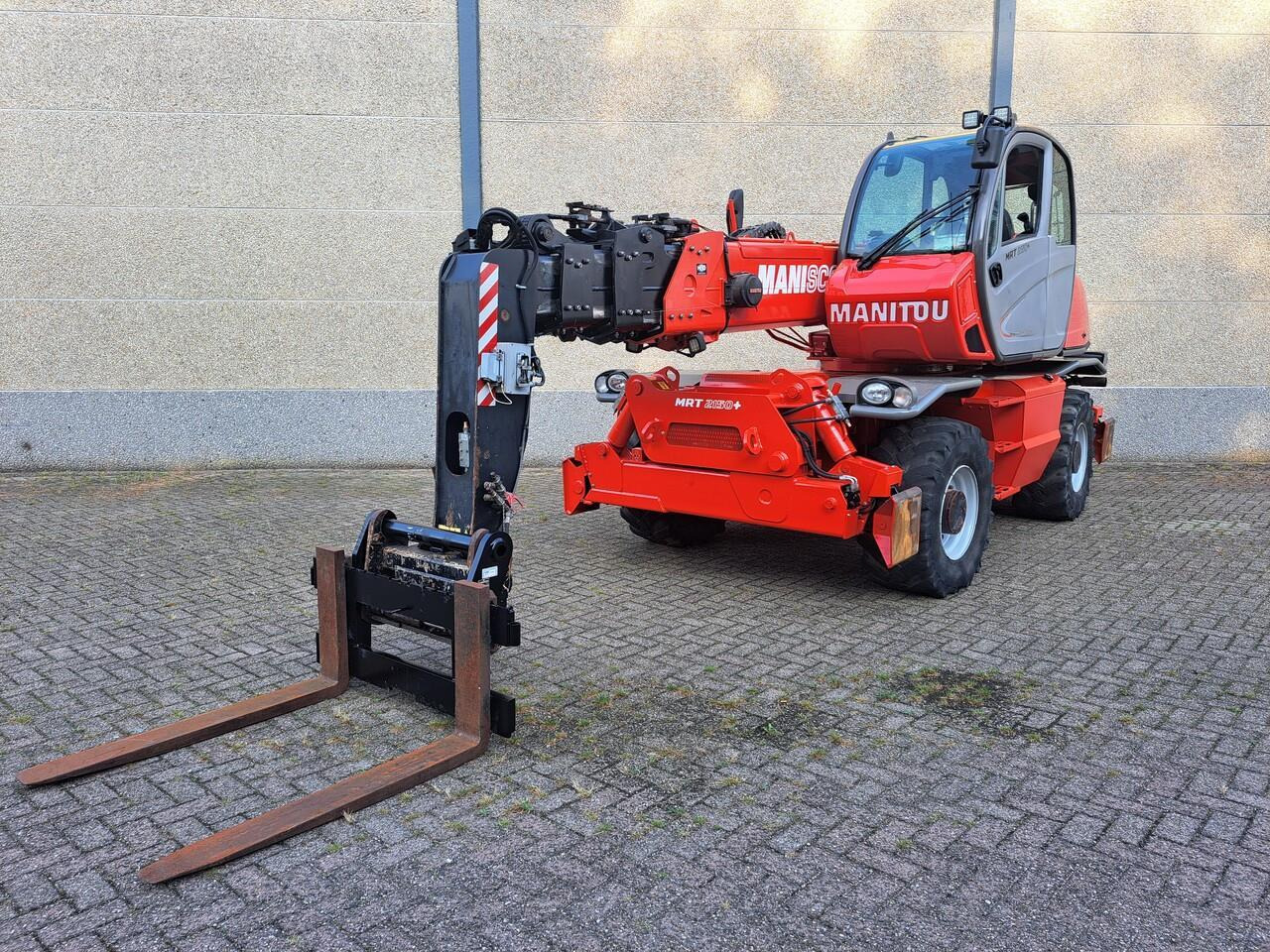 Manitou MRT 2150+ Privilege All-Terrain Roterende Verreiker (2015) - Chariot télescopique: photos 1 Manitou MRT 2150+ Privilege All-Terrain Roterende Verreiker (2015) - Chariot télescopique: photos 1
