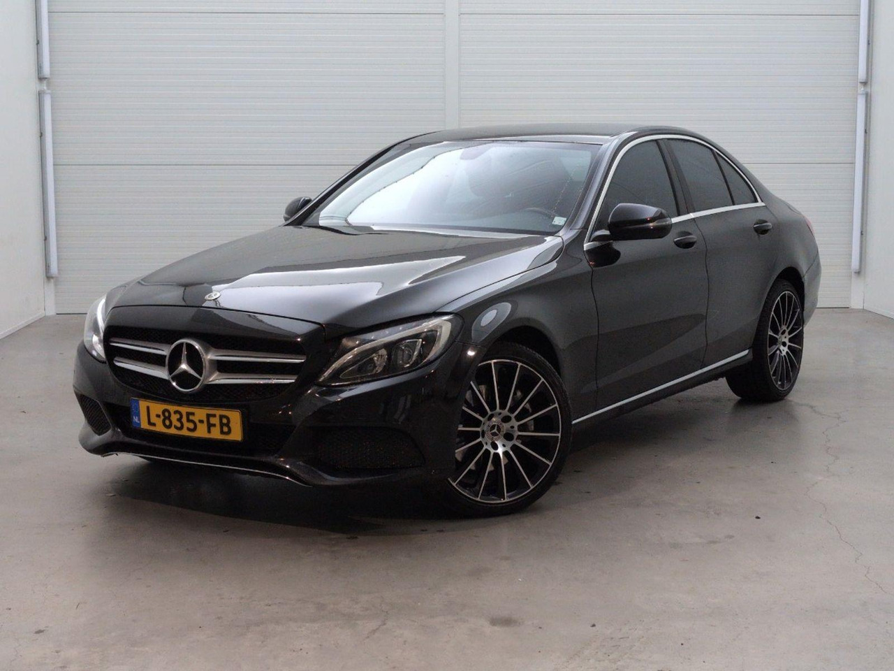 Mercedes-Benz C-klasse 250 CDI 4MATIC Premium Plus | 2017 | 201.697 km | Automaat | L835FB | NAP: Geen oordeel - Berline: photos 1 Mercedes-Benz C-klasse 250 CDI 4MATIC Premium Plus | 2017 | 201.697 km | Automaat | L835FB | NAP: Geen oordeel - Berline: photos 1