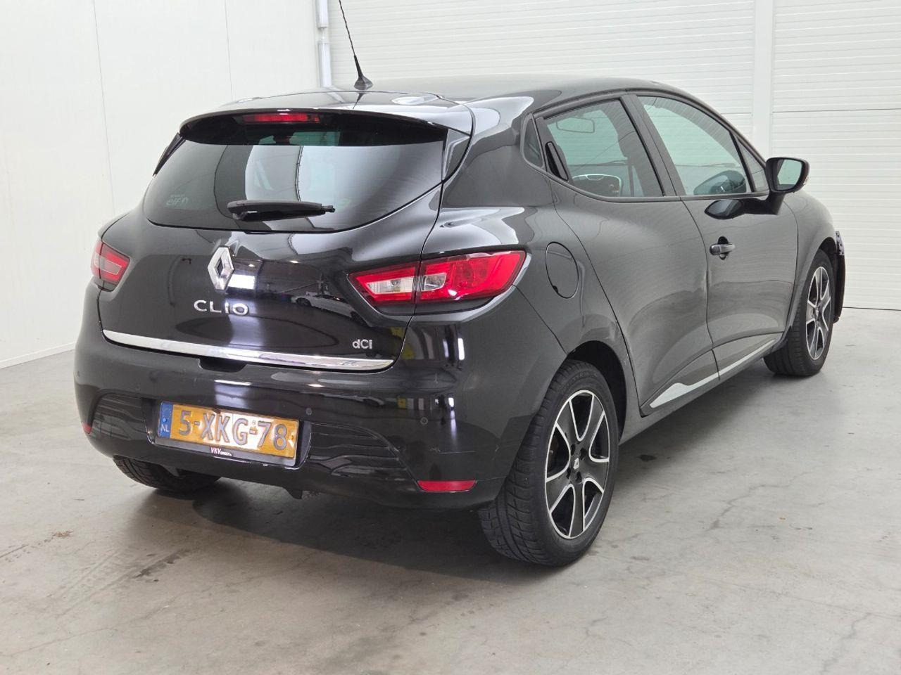 Renault Clio 1.5 dCi ECO Expression | 2014 | 200.196 km | 5XKG78 | NAP: Logisch - Voiture: photos 4 Renault Clio 1.5 dCi ECO Expression | 2014 | 200.196 km | 5XKG78 | NAP: Logisch - Voiture: photos 4