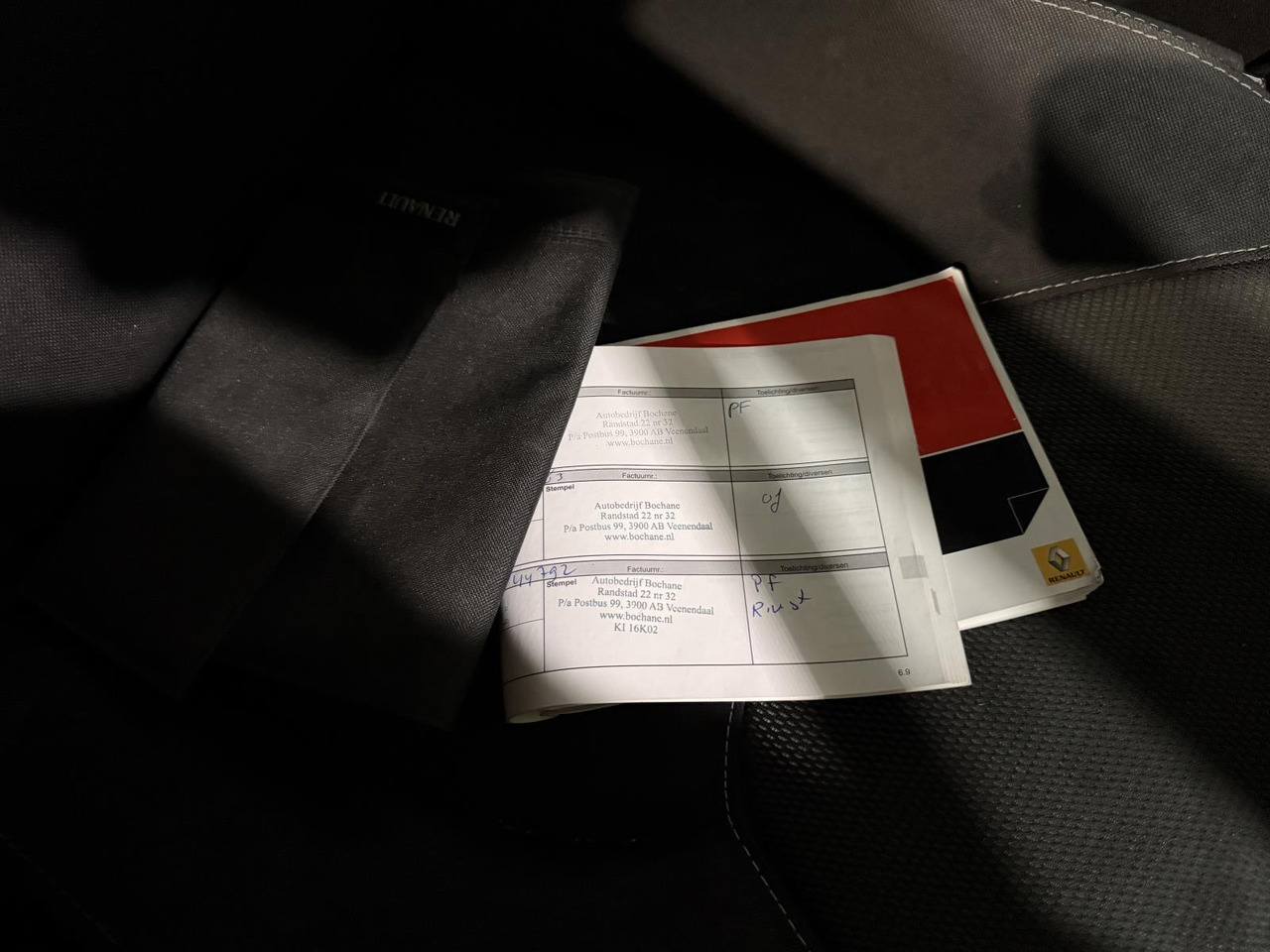 Renault | Clio Estate | 0.9 TCe Night&Day | 2014 | 176.858 km | 3ZBH50 | Logisch - Voiture: photos 5 Renault | Clio Estate | 0.9 TCe Night&Day | 2014 | 176.858 km | 3ZBH50 | Logisch - Voiture: photos 5