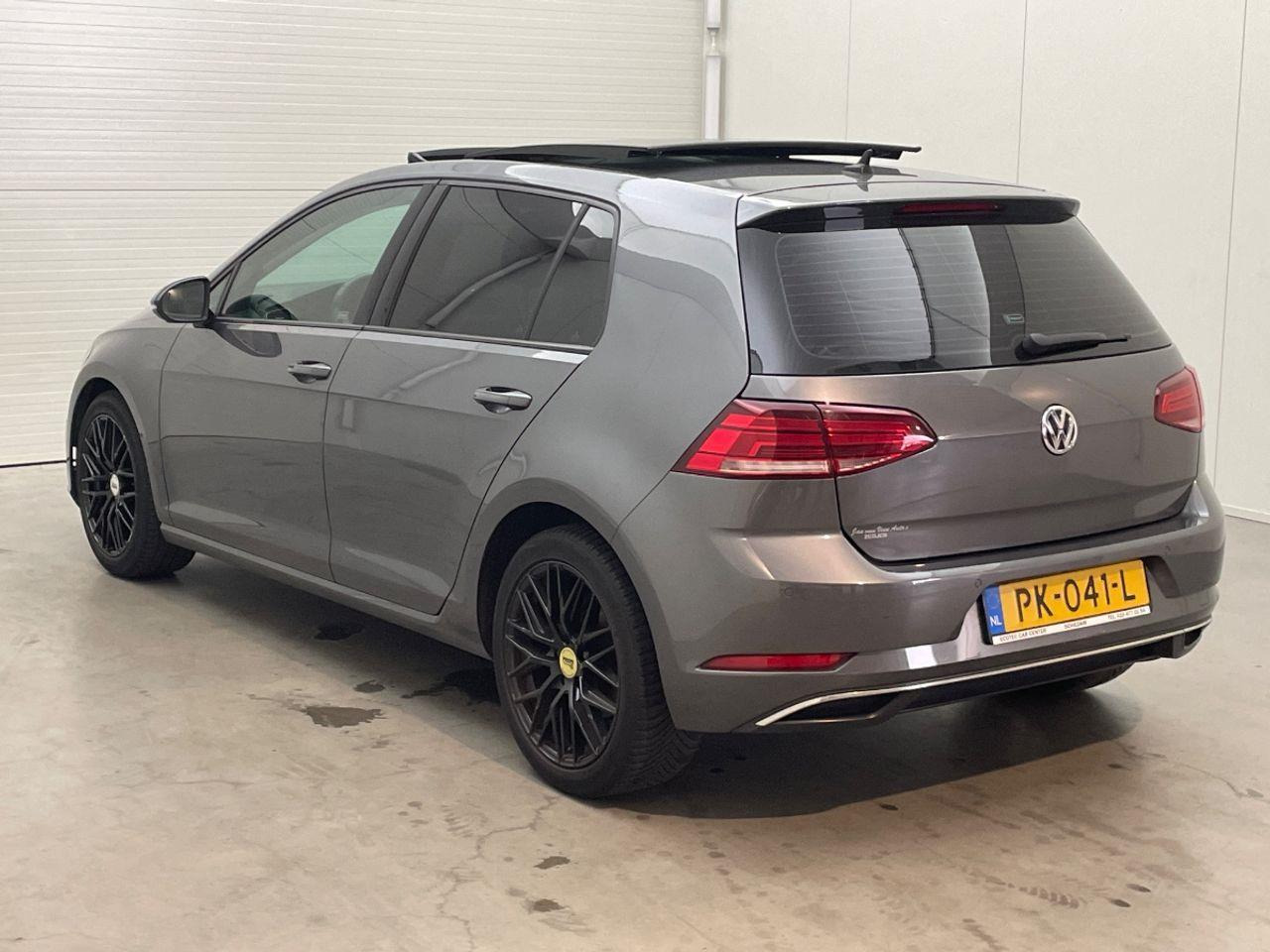 Volkswagen Golf 1.0 TSI Comfortline Business | 2017 | 195.525 km | PK041L | NAP: Logisch - Voiture: photos 3 Volkswagen Golf 1.0 TSI Comfortline Business | 2017 | 195.525 km | PK041L | NAP: Logisch - Voiture: photos 3