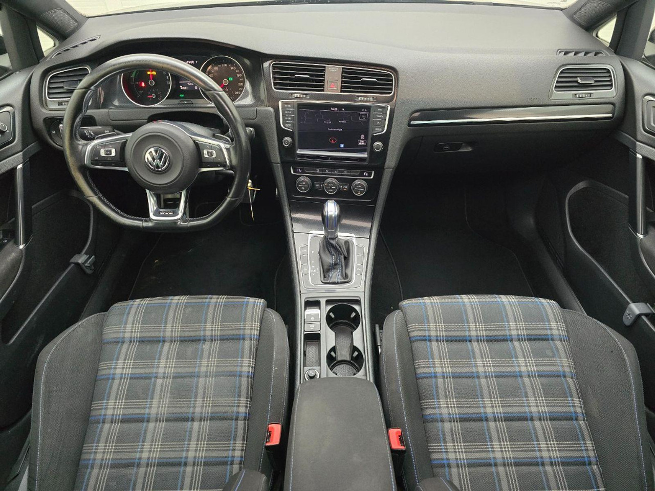 Volkswagen Golf 1.4 TSI GTE | 2015 | 187.781 km | Automaat | JJ103S | NAP: Geen oordeel - Voiture à hayon: photos 5 Volkswagen Golf 1.4 TSI GTE | 2015 | 187.781 km | Automaat | JJ103S | NAP: Geen oordeel - Voiture à hayon: photos 5