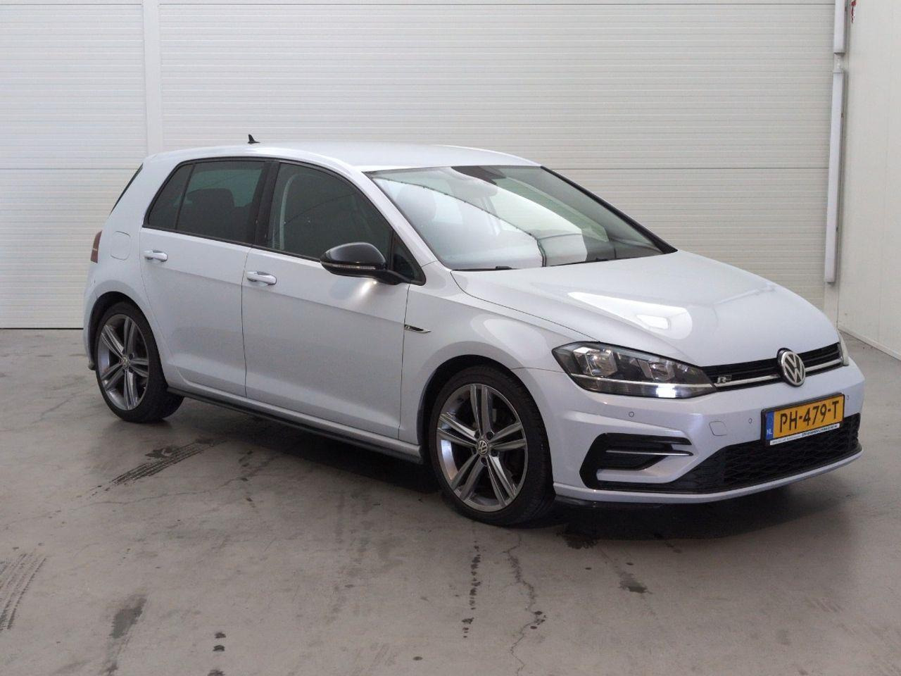 Volkswagen Golf 2.0 TDI Highline Business R | 2017 | 237.328 km | PH479T | NAP: Logisch - Voiture: photos 2 Volkswagen Golf 2.0 TDI Highline Business R | 2017 | 237.328 km | PH479T | NAP: Logisch - Voiture: photos 2