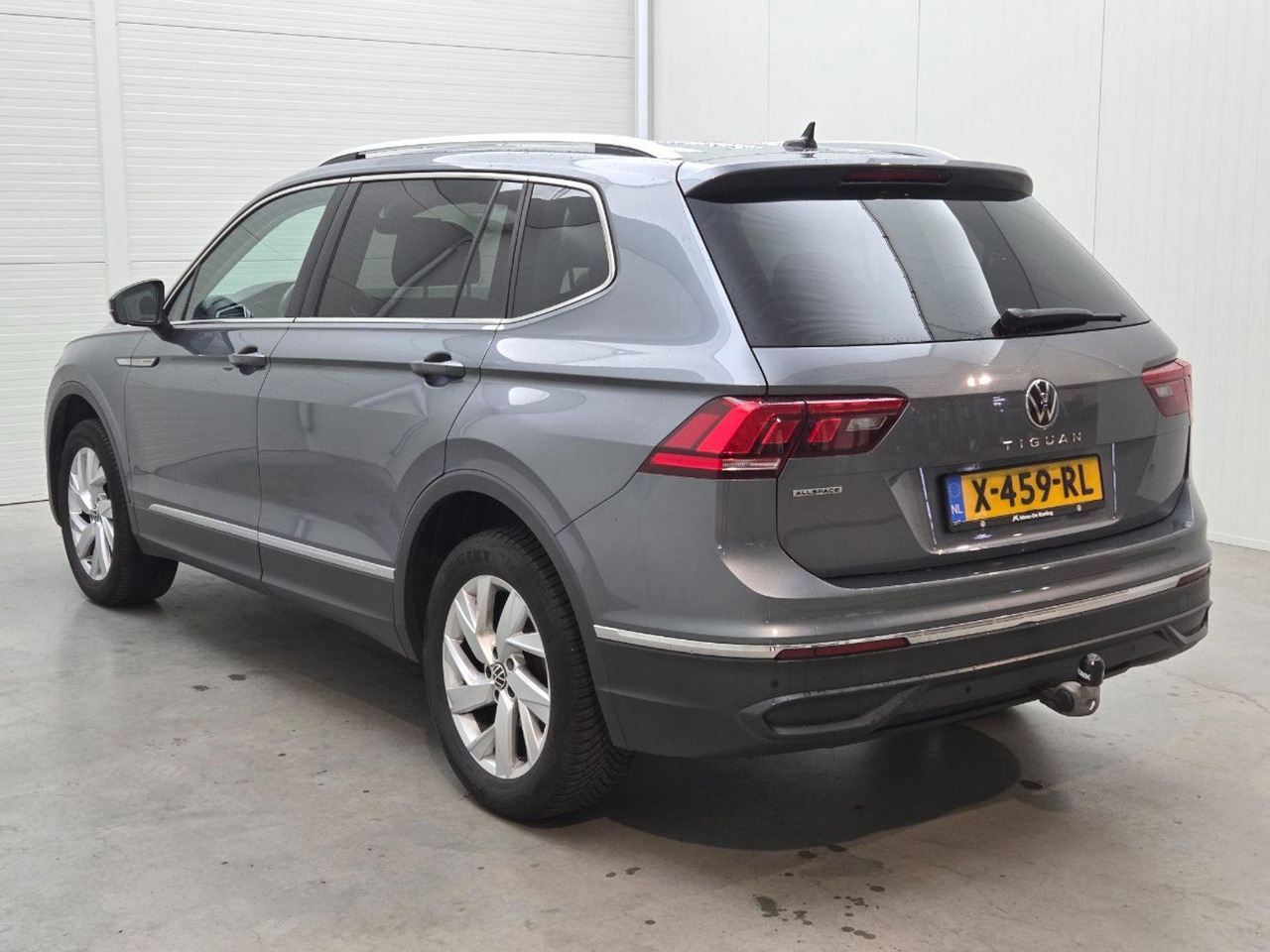 Volkswagen Tiguan Allspace 1.5 TSI R - Line 7p. | 2023 | 86.012 km | Automaat | X459RL | NAP: Geen oordeel - SUV: photos 3 Volkswagen Tiguan Allspace 1.5 TSI R - Line 7p. | 2023 | 86.012 km | Automaat | X459RL | NAP: Geen oordeel - SUV: photos 3