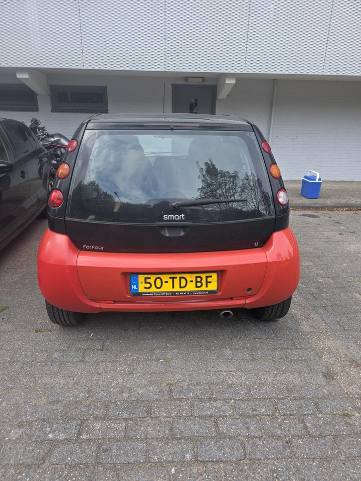 Smart | forfour | 1.1 pulse | 2006 | 234.985 km | 50TDBF | Logisch - Voiture à hayon: photos 3 Smart | forfour | 1.1 pulse | 2006 | 234.985 km | 50TDBF | Logisch - Voiture à hayon: photos 3