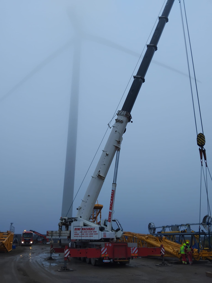 GROVE GMK5220 - Grue mobile: photos 1 GROVE GMK5220 - Grue mobile: photos 1