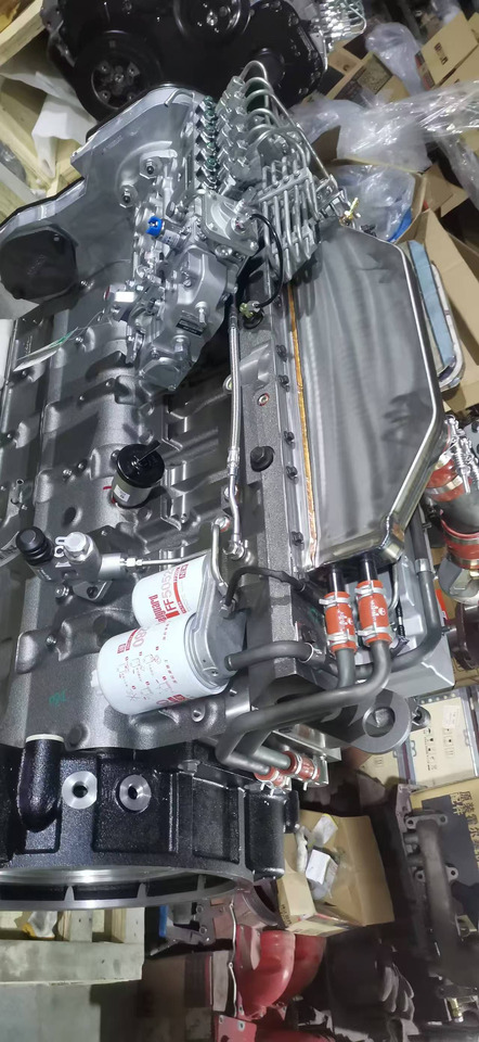 CUMMINS 6CTAA8.3-C215 - Voiture: photos 2 CUMMINS 6CTAA8.3-C215 - Voiture: photos 2