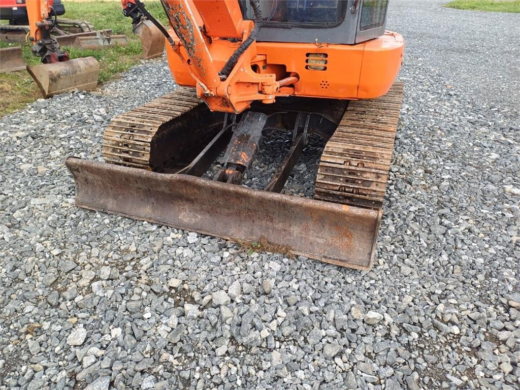 Mini pelle Hitachi EX50U kallistuvalla s40 liittimellä.: photos 8