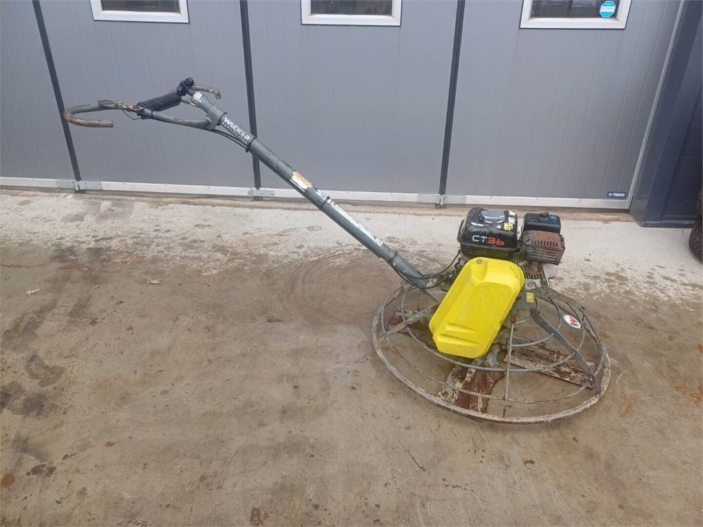Wacker Neuson Trowel ct36-5a betonihierrin - Truelle mécanique: photos 1 Wacker Neuson Trowel ct36-5a betonihierrin - Truelle mécanique: photos 1