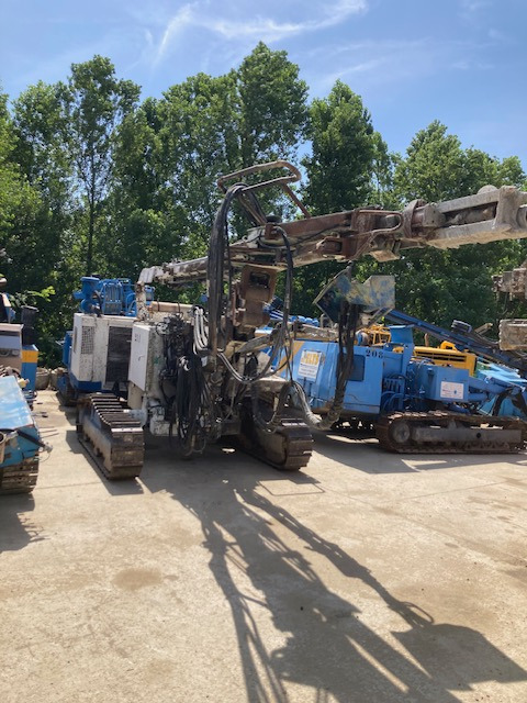 Foreuse Montabert - Foreuse: photos 1 Foreuse Montabert - Foreuse: photos 1