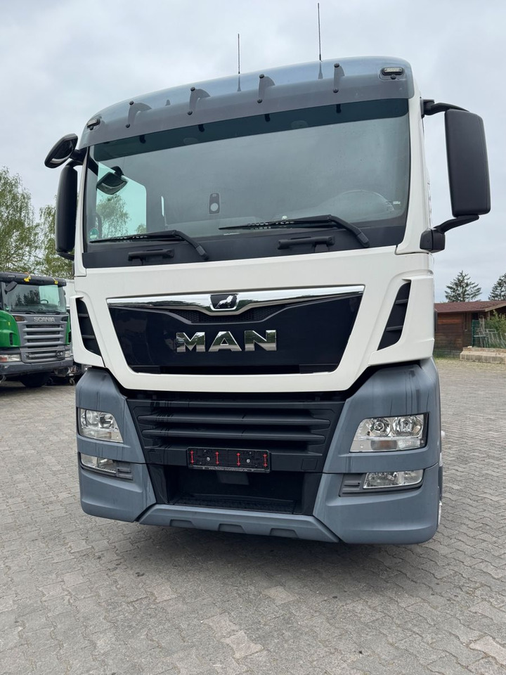 MAN TGX 18.460 XL /1xBett/Retarder/Voll-Spoiler - Tracteur routier: photos 2 MAN TGX 18.460 XL /1xBett/Retarder/Voll-Spoiler - Tracteur routier: photos 2