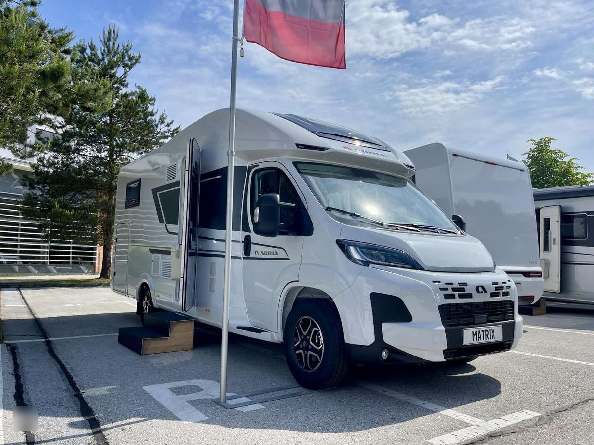 ADRIA Matrix 650 SL - Camping-car profilé: photos 3 ADRIA Matrix 650 SL - Camping-car profilé: photos 3