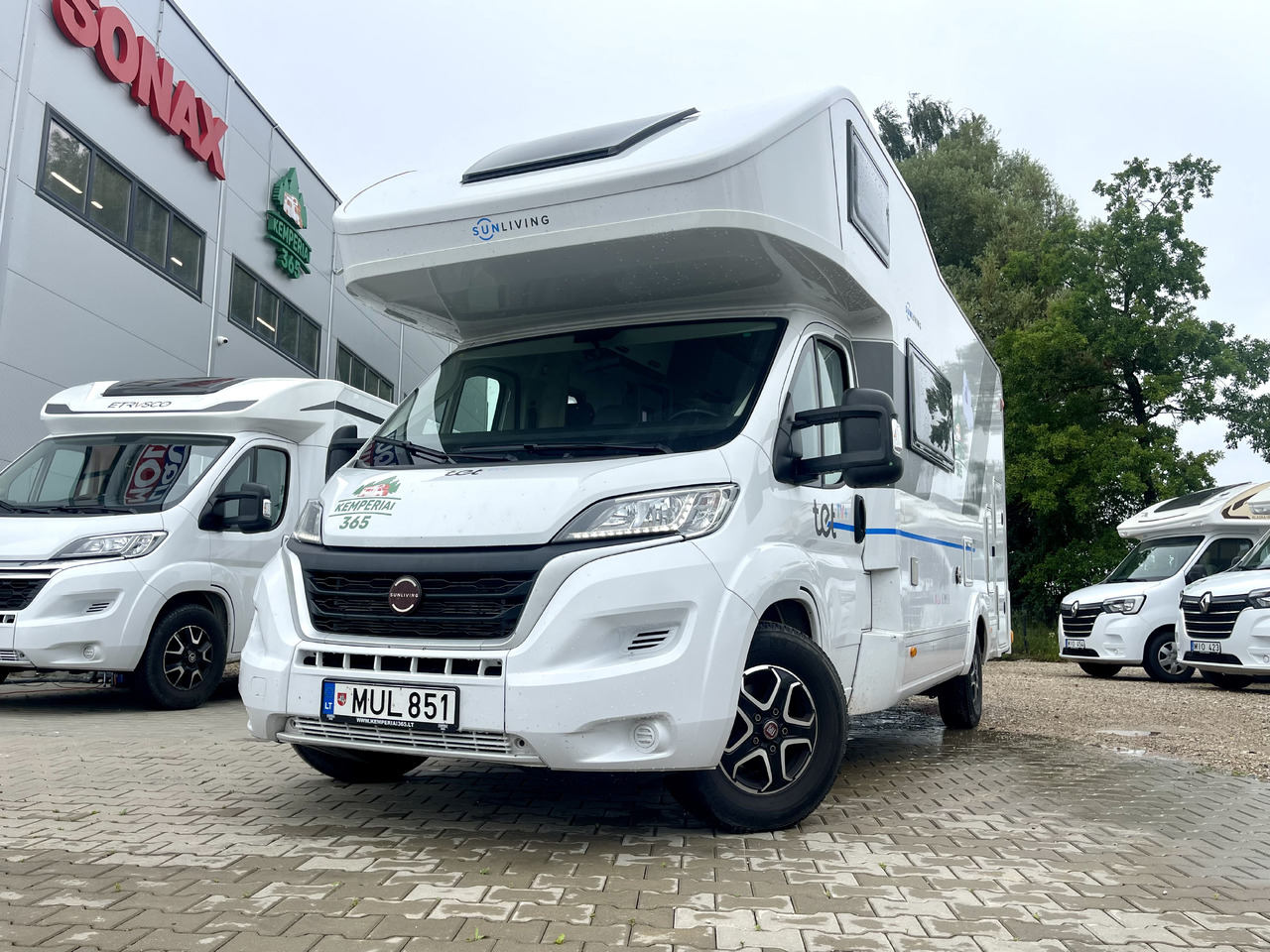 SUN LIVING A 70 DK - Camping-car capucine: photos 1 SUN LIVING A 70 DK - Camping-car capucine: photos 1