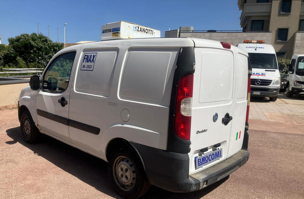 DOBLO' CON COIBENTAZIONE E GRUPPO FRIGO - Utilitaire frigorifique: photos 2 DOBLO' CON COIBENTAZIONE E GRUPPO FRIGO - Utilitaire frigorifique: photos 2