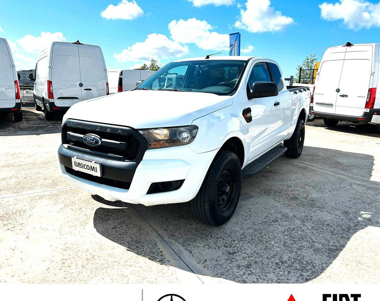 Ford Ranger 2.2 160 cv XL Supercab 4 posti 4wd - Pick-up: photos 1 Ford Ranger 2.2 160 cv XL Supercab 4 posti 4wd - Pick-up: photos 1