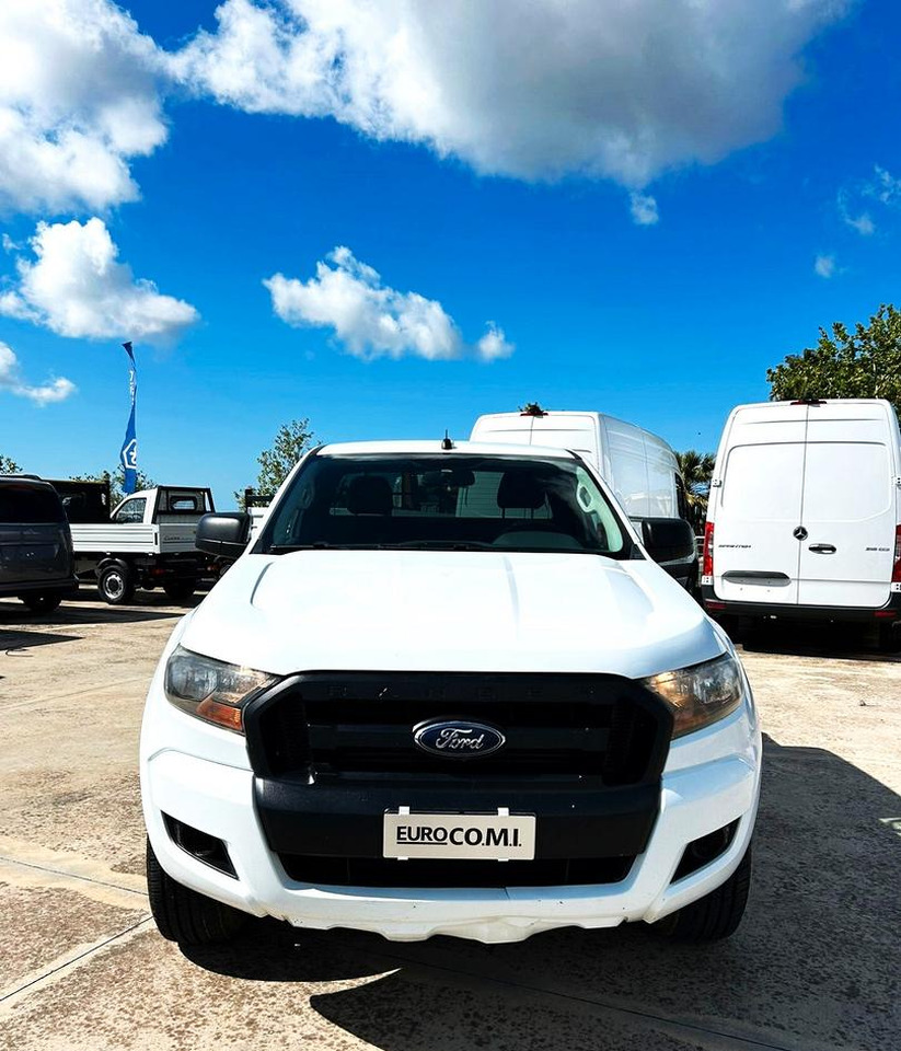 Ford Ranger 2.2 160 cv XL Supercab 4 posti 4wd - Pick-up: photos 2 Ford Ranger 2.2 160 cv XL Supercab 4 posti 4wd - Pick-up: photos 2