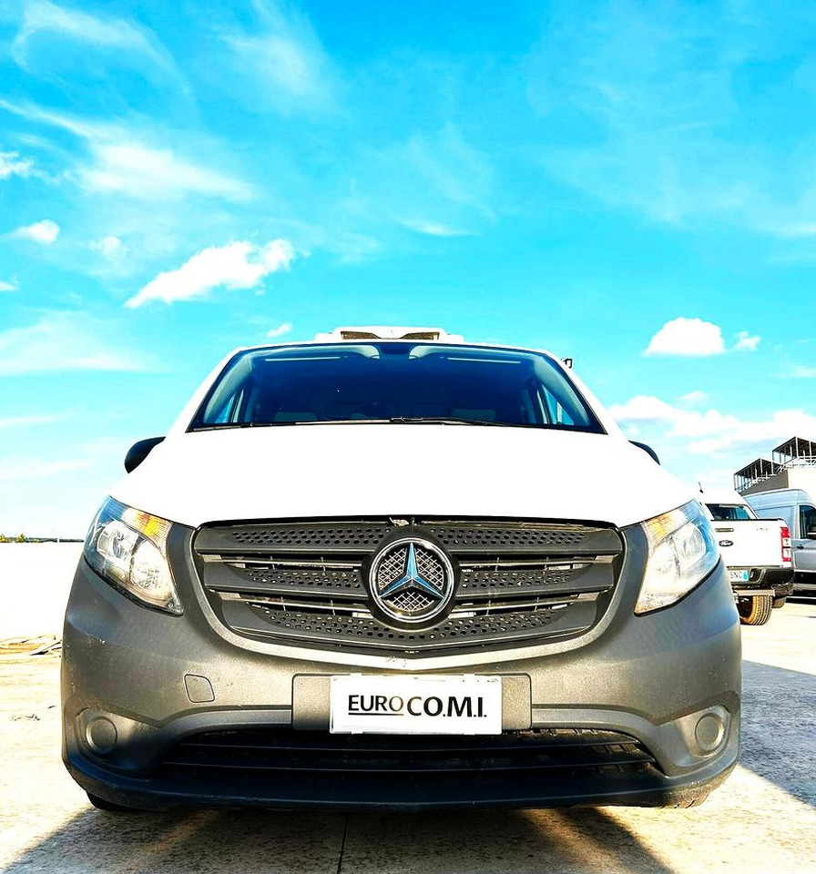 Mercedes Vito 114 cdi Long Frigo 0/4° Rete/Strada - Utilitaire frigorifique: photos 2 Mercedes Vito 114 cdi Long Frigo 0/4° Rete/Strada - Utilitaire frigorifique: photos 2