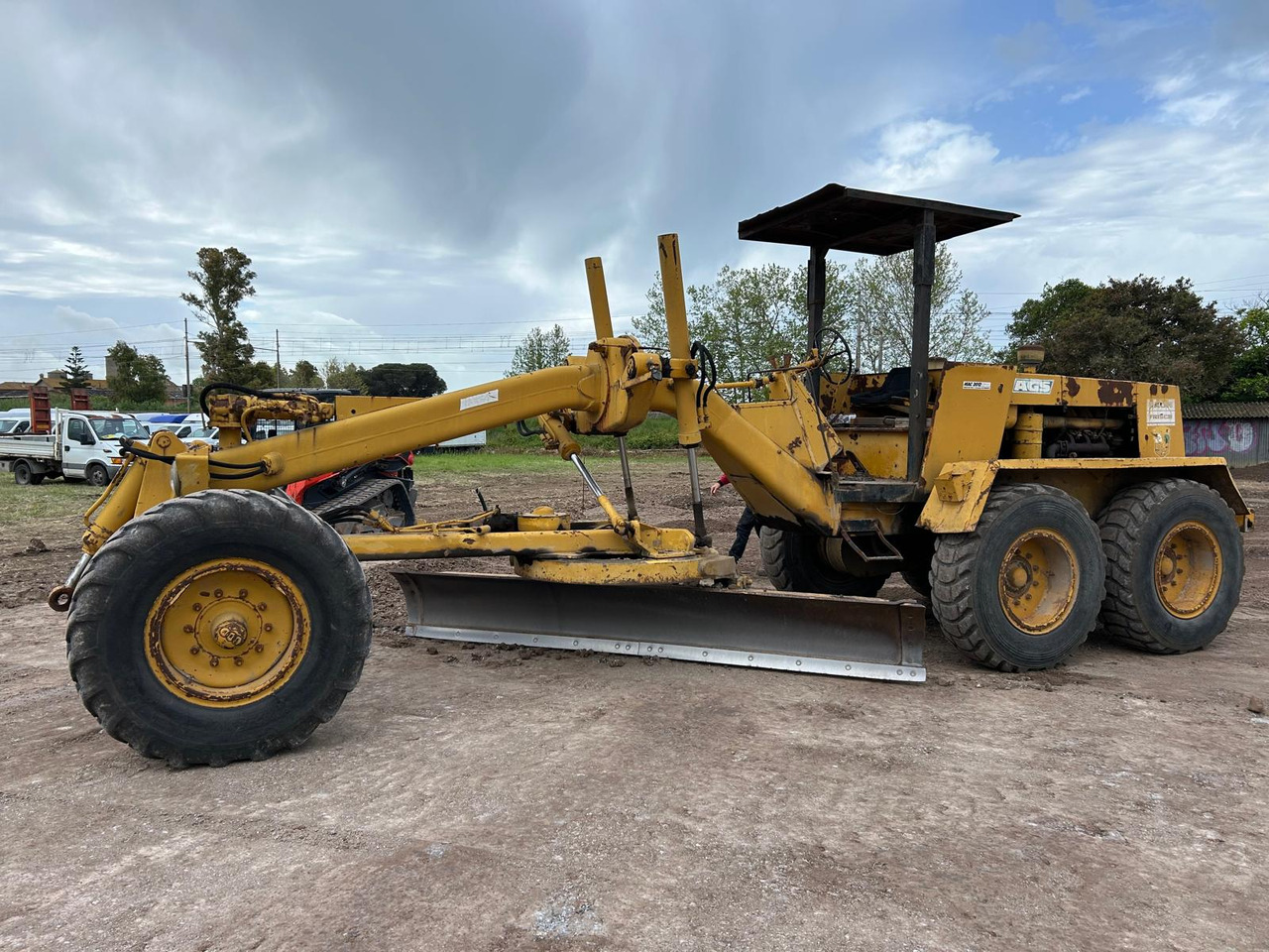 FIAT ALLIS F11.5 - Niveleuse: photos 1 FIAT ALLIS F11.5 - Niveleuse: photos 1