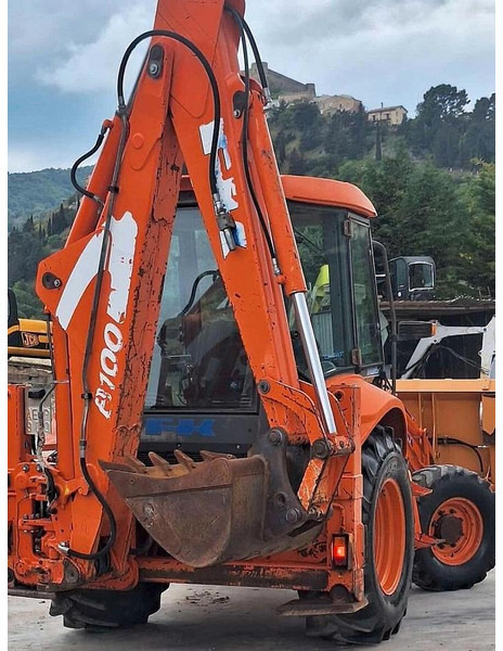 Fiat KOBELCO FB100 - Tractopelle: photos 5 Fiat KOBELCO FB100 - Tractopelle: photos 5