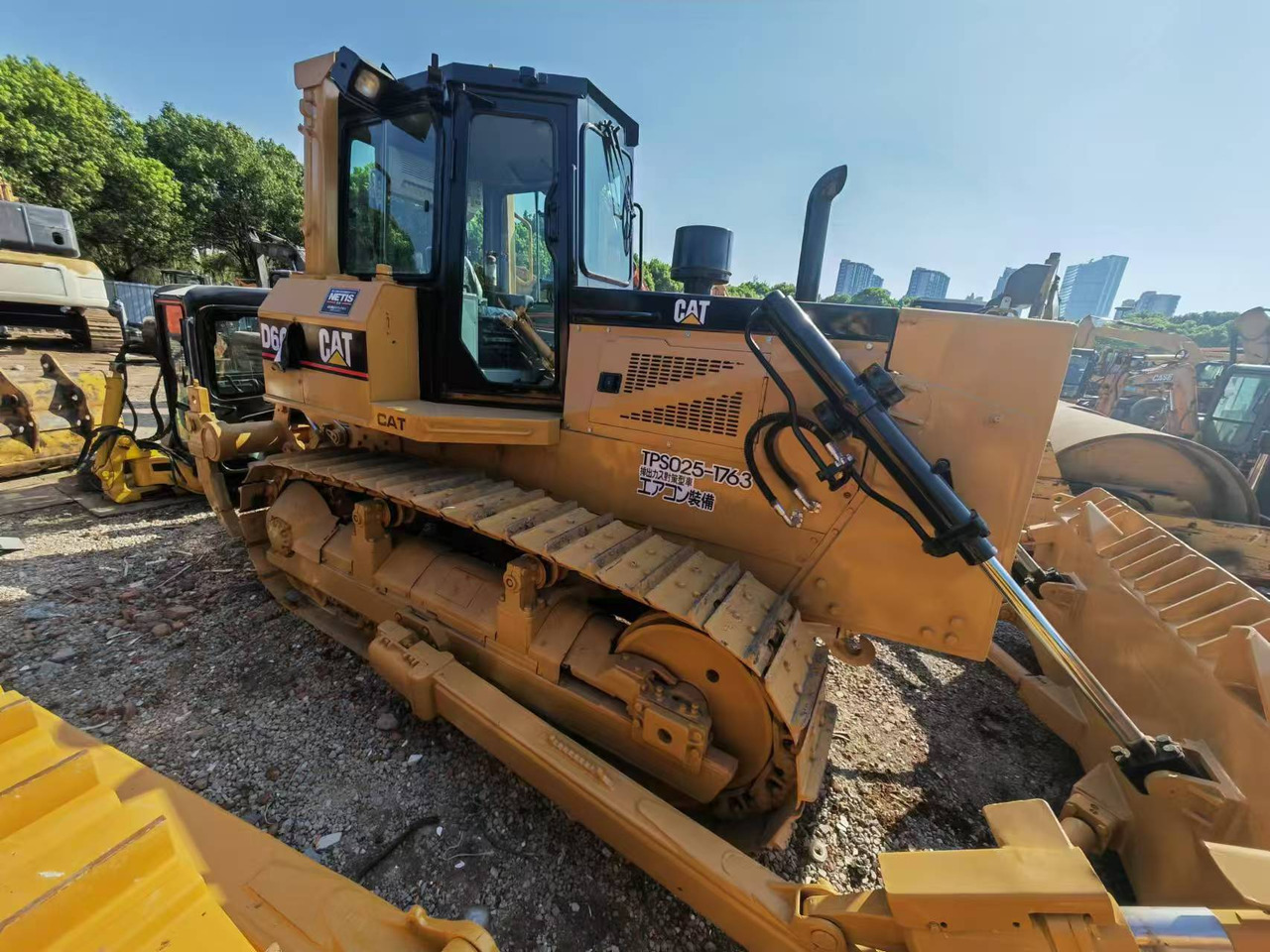 CATERPILLAR D6G - Bulldozer: photos 3 CATERPILLAR D6G - Bulldozer: photos 3