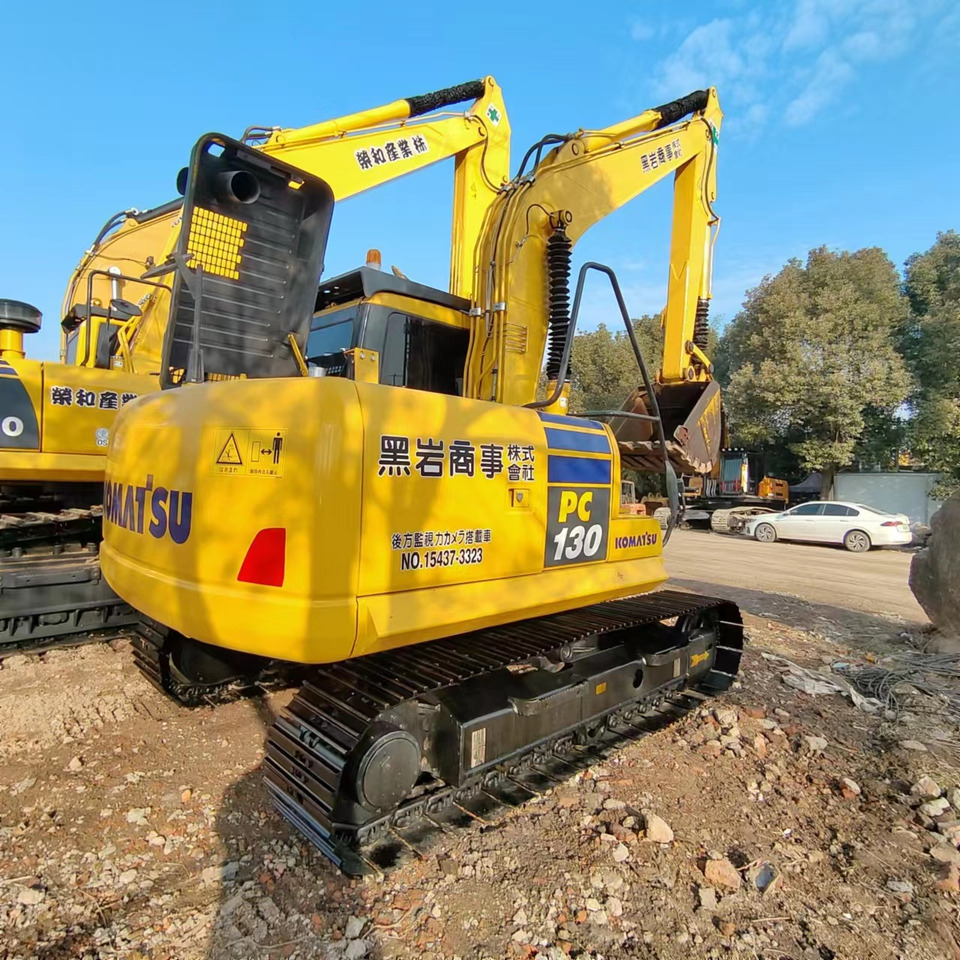 KOMATSU PC130 - Pelle sur chenille: photos 1 KOMATSU PC130 - Pelle sur chenille: photos 1