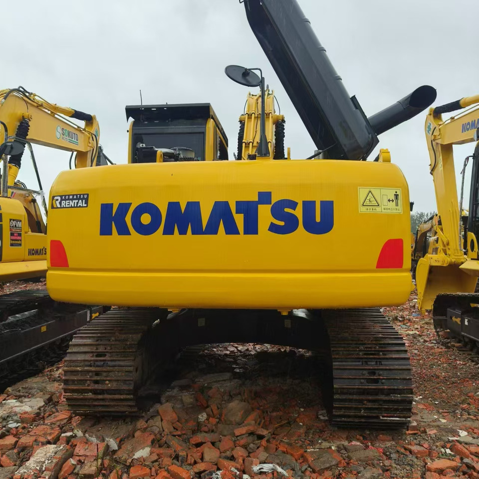 KOMATSU PC200 - Pelle sur chenille: photos 4 KOMATSU PC200 - Pelle sur chenille: photos 4