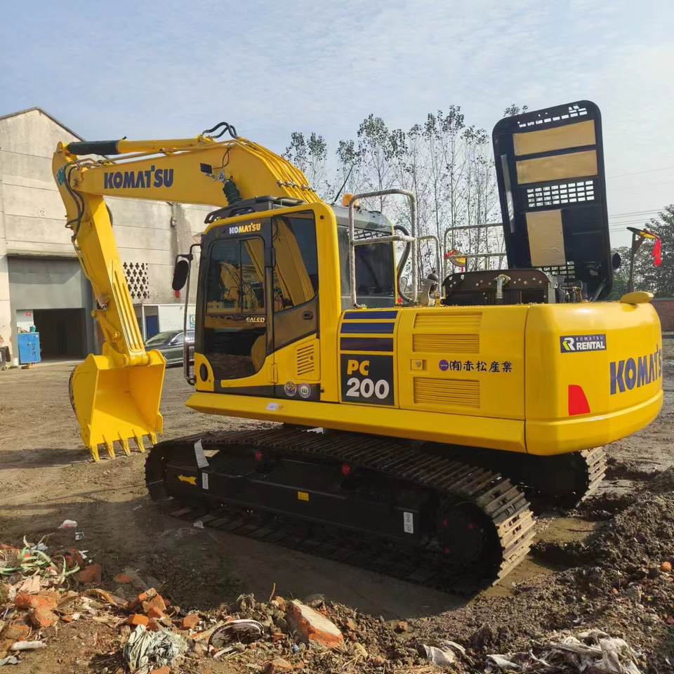 KOMATSU PC200 - Pelle sur chenille: photos 5 KOMATSU PC200 - Pelle sur chenille: photos 5