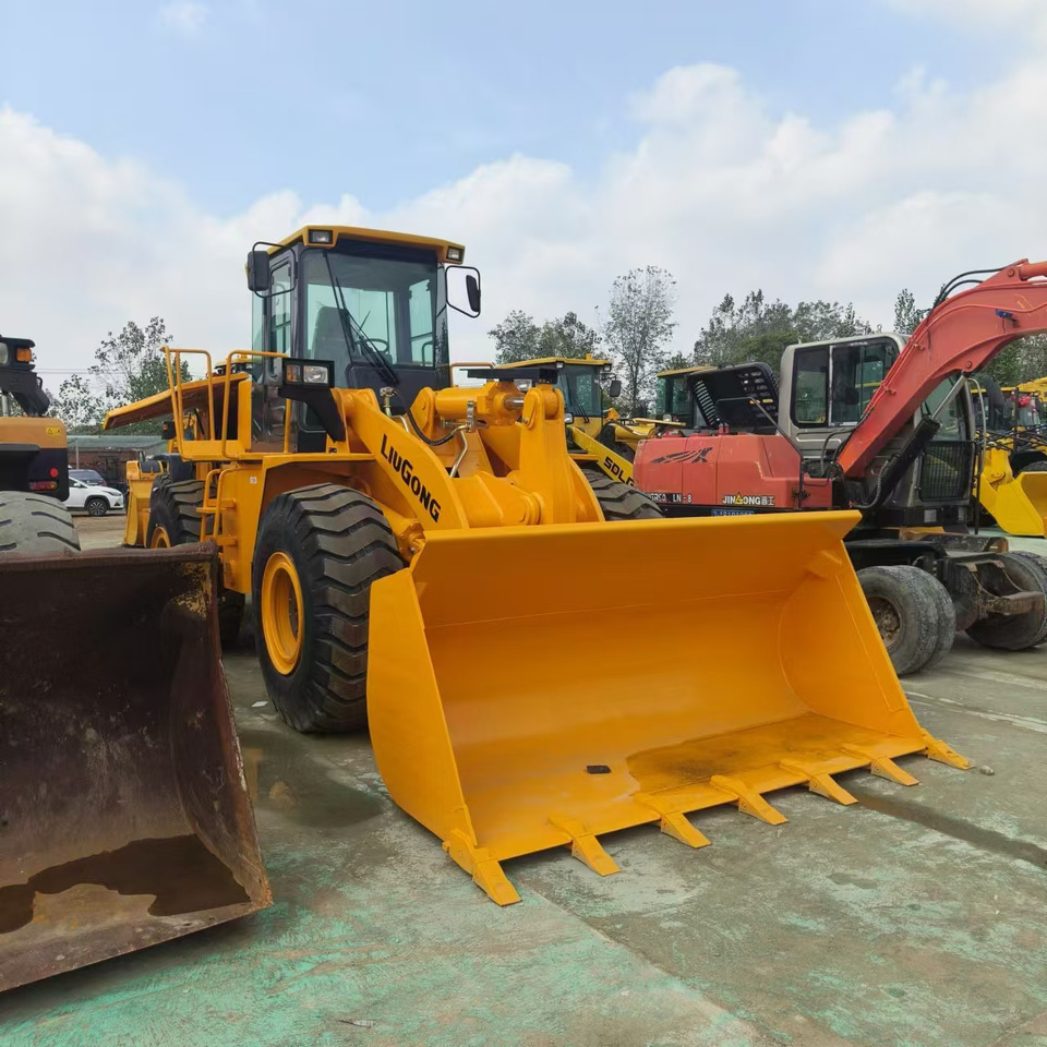 LIUGONG CLG856 - Chargeuse sur pneus: photos 4 LIUGONG CLG856 - Chargeuse sur pneus: photos 4