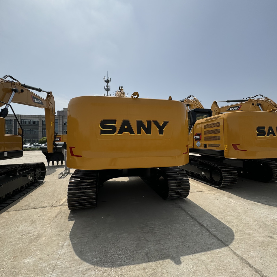 SANY SY215C - Pelle sur chenille: photos 3 SANY SY215C - Pelle sur chenille: photos 3