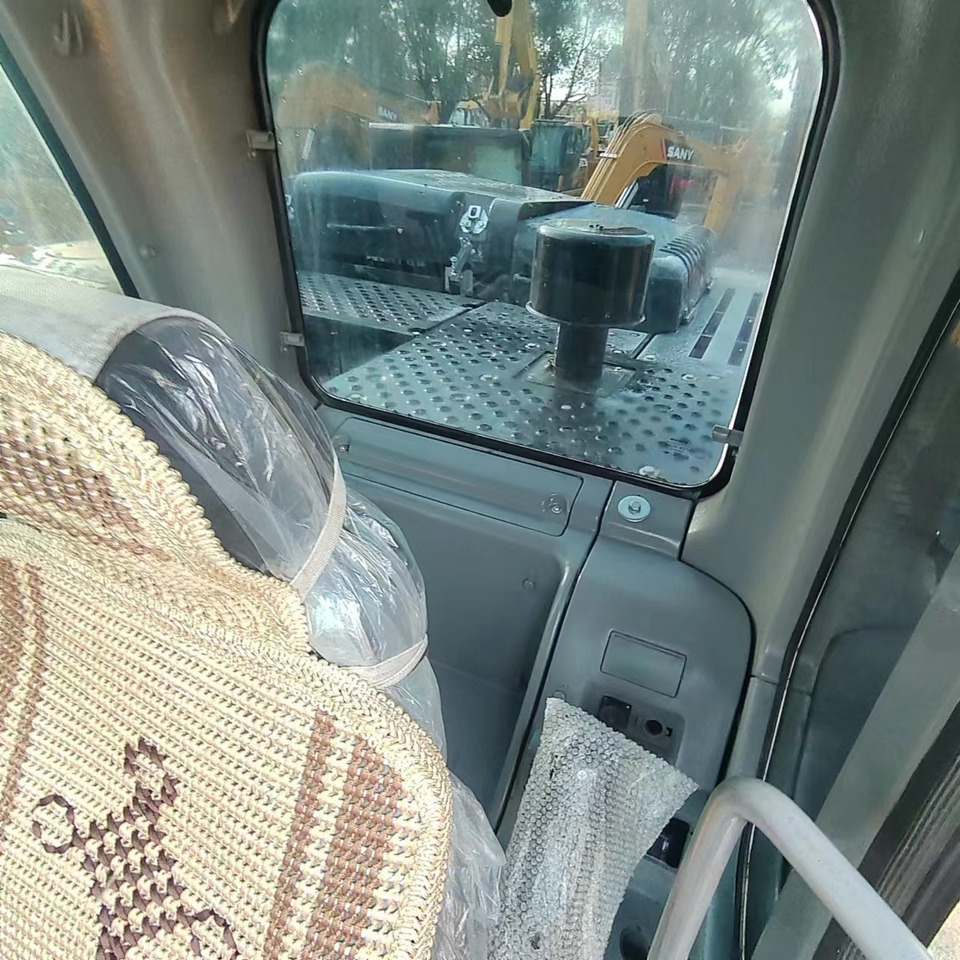 VOLVO EC290 - Pelle sur chenille: photos 4 VOLVO EC290 - Pelle sur chenille: photos 4