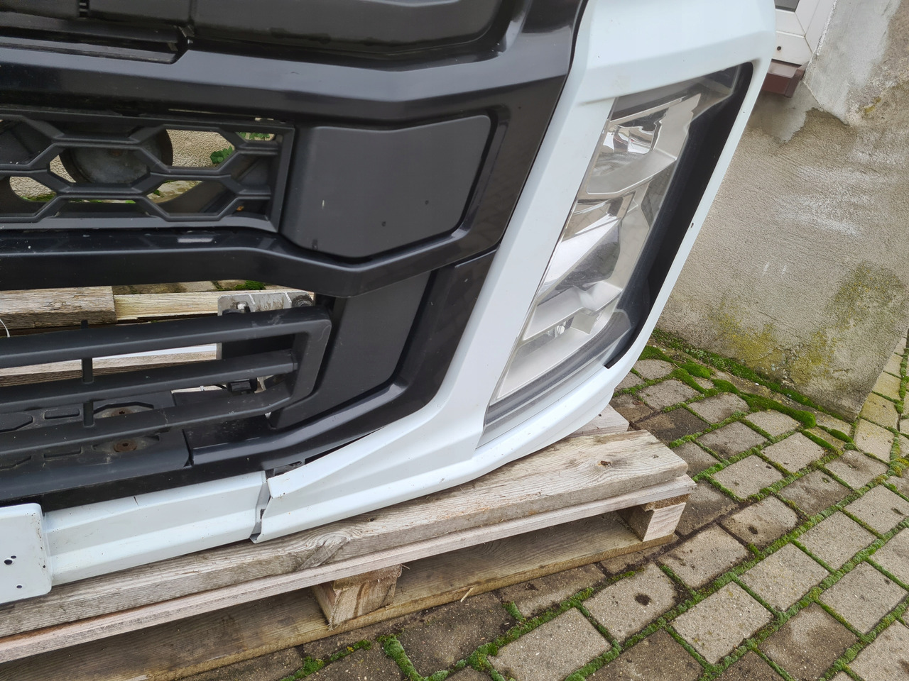 FORD PRZÓD KOMPLETNY LAMPA XENON LED GRILL BELKA - Pare-chocs pour Camion: photos 3 FORD PRZÓD KOMPLETNY LAMPA XENON LED GRILL BELKA - Pare-chocs pour Camion: photos 3