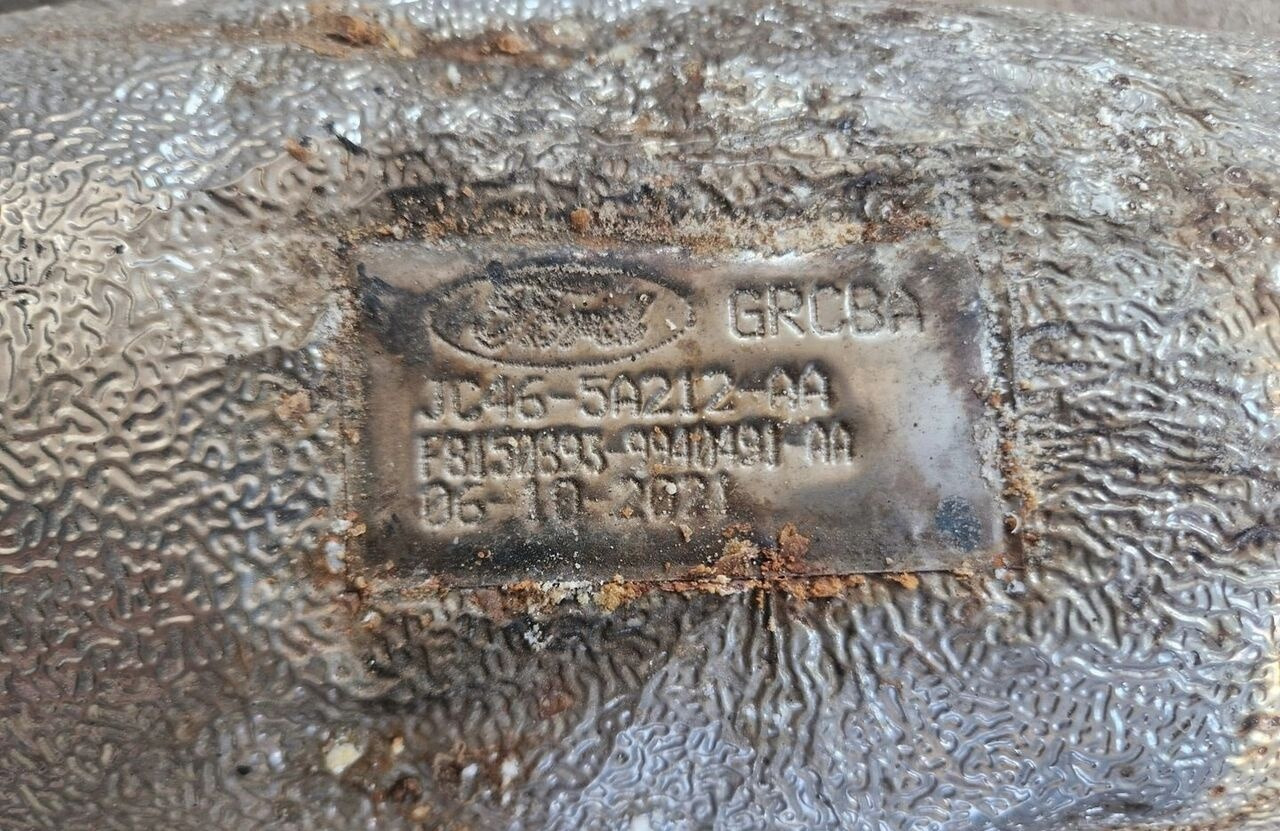 Ford F-MAX CARGO FC46-5A212-AA Ford F-MAX CARGO truck - Tube d'echappement pour Camion: photos 3 Ford F-MAX CARGO FC46-5A212-AA Ford F-MAX CARGO truck - Tube d'echappement pour Camion: photos 3