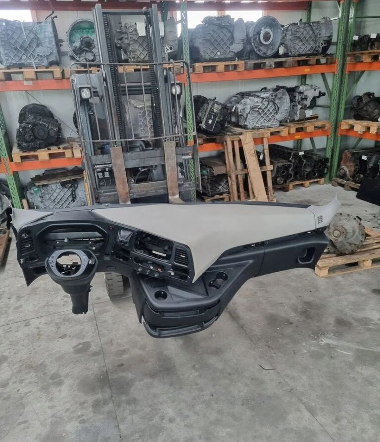 Ford KONSOLA KOMPLETNA KOKPIT DESKA ROZDZIELCZA STELAŻ F-MAX EURO 6 Ford KONSOLA KOMPLETNA KOKPIT DESKA ROZDZIELCZA STELAŻ FORD F-MAX EURO 6 - Panel de instrumentos pour Camion: photos 1 Ford KONSOLA KOMPLETNA KOKPIT DESKA ROZDZIELCZA STELAŻ F-MAX EURO 6 Ford KONSOLA KOMPLETNA KOKPIT DESKA ROZDZIELCZA STELAŻ FORD F-MAX EURO 6 - Panel de instrumentos pour Camion: photos 1