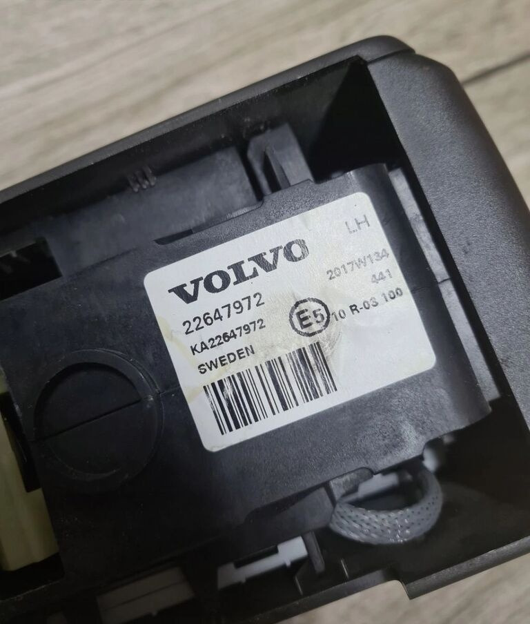 JOYSTICK ZMIANY BIEGÓW GAŁKA LEWAREK VOLVO FH 4 FM 4 FH 16 EURO 6 22647972 Volvo FH 4 FM 4 FH 16 EURO 6 22647972 Volvo VOLVO FH 4 FM 4 FH 16 EURO 6 22647972 - Levier de vitesse pour Camion: photos 3 JOYSTICK ZMIANY BIEGÓW GAŁKA LEWAREK VOLVO FH 4 FM 4 FH 16 EURO 6 22647972 Volvo FH 4 FM 4 FH 16 EURO 6 22647972 Volvo VOLVO FH 4 FM 4 FH 16 EURO 6 22647972 - Levier de vitesse pour Camion: photos 3