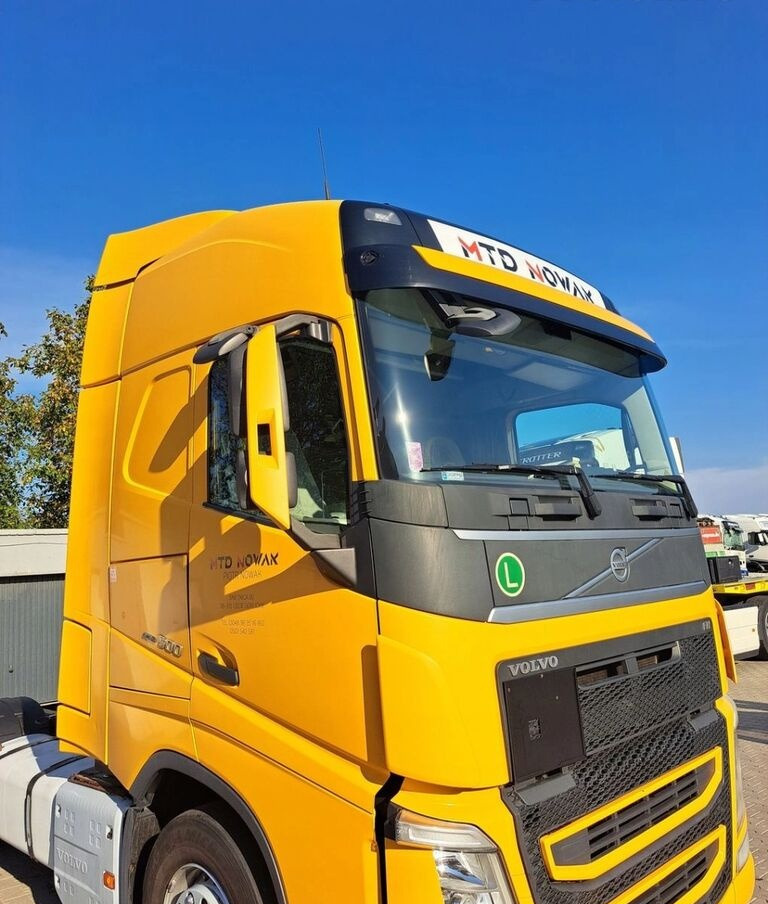 KABINA KOMPLETNA VOLVO FH 4 EURO 6 GLOBETROTTER - Cabine pour Camion: photos 4 KABINA KOMPLETNA VOLVO FH 4 EURO 6 GLOBETROTTER - Cabine pour Camion: photos 4