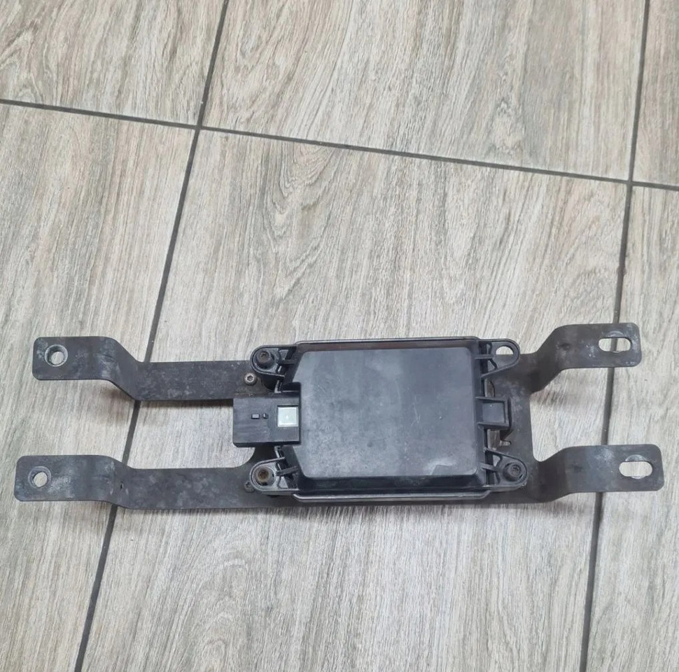 RADAR DISTRONIK CZUJNIK SENSOR MOCOWANIE FORD F-MAX 500 TRUCKS EURO 6 K096653H001 575127535 JC46 9G853 BC - Capteur: photos 1 RADAR DISTRONIK CZUJNIK SENSOR MOCOWANIE FORD F-MAX 500 TRUCKS EURO 6 K096653H001 575127535 JC46 9G853 BC - Capteur: photos 1