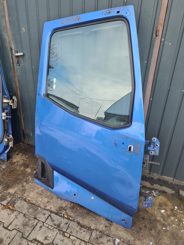 RENAULT DRZWI KOMPLETNE PRAWE RENAULT GAMA RANGE HIGH WYSOKA KABINA - Portière et pièces pour Camion: photos 2 RENAULT DRZWI KOMPLETNE PRAWE RENAULT GAMA RANGE HIGH WYSOKA KABINA - Portière et pièces pour Camion: photos 2