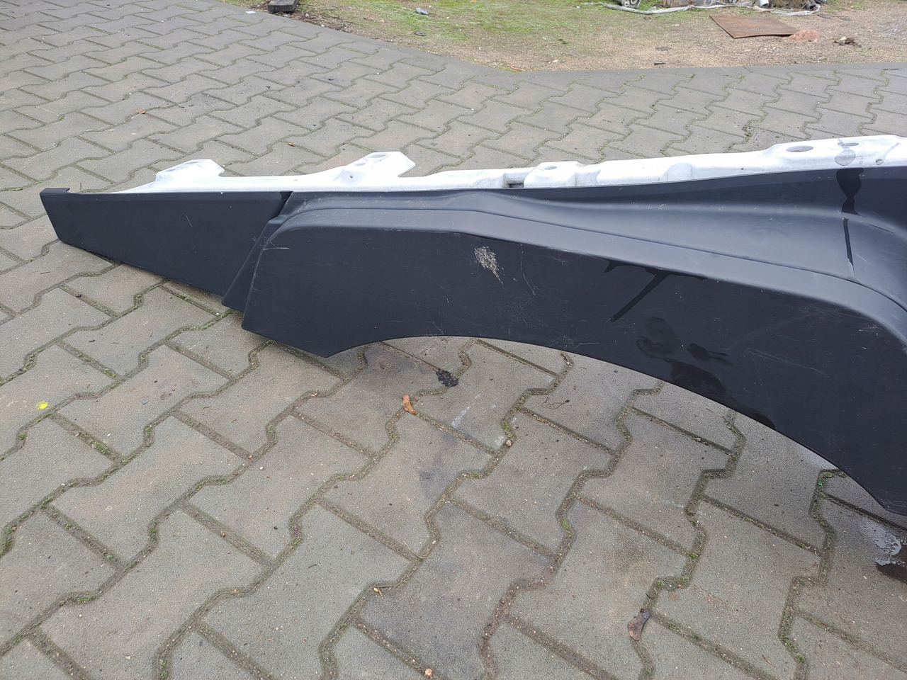 RENAULT STOPNICA GÓRNA STOPIEŃ PRAWY RENAULT GAMA T RANGE - Marchepied pour Camion: photos 3 RENAULT STOPNICA GÓRNA STOPIEŃ PRAWY RENAULT GAMA T RANGE - Marchepied pour Camion: photos 3