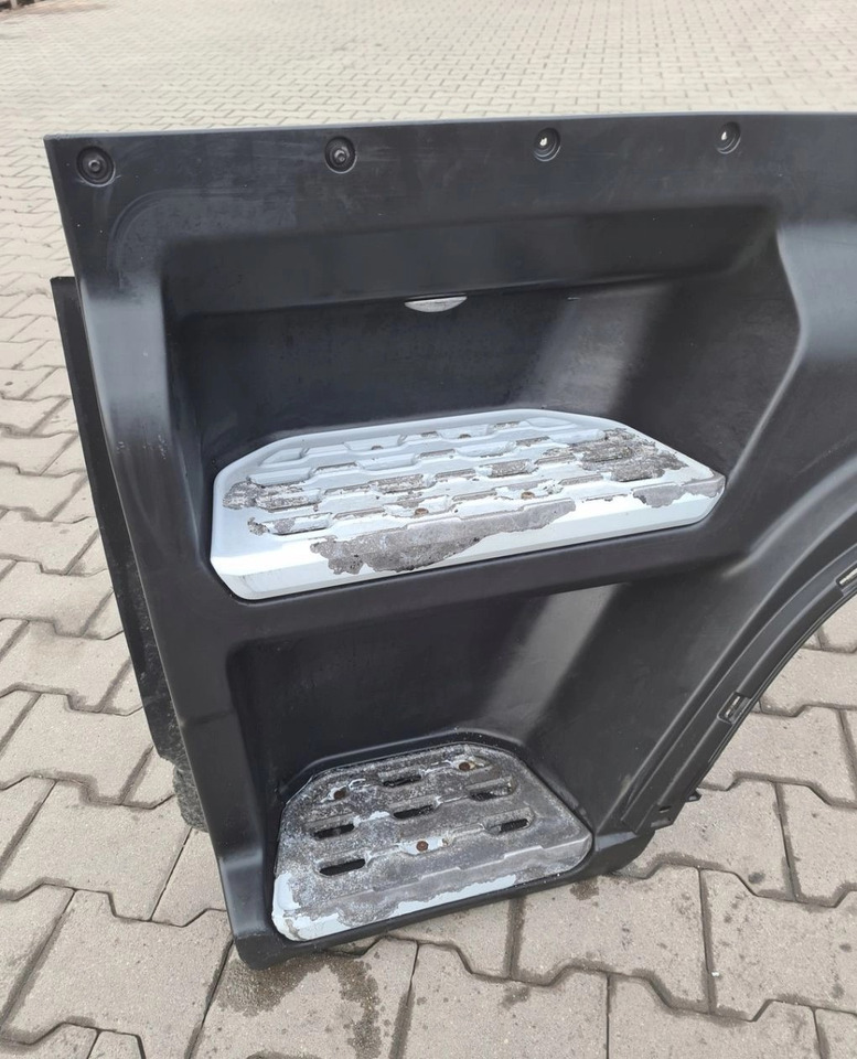 STOPNICA KOMPLETNA LEWA GÓRNA STOPIEŃ FORD F-MAX 500 TRUCKS - Marchepied: photos 2 STOPNICA KOMPLETNA LEWA GÓRNA STOPIEŃ FORD F-MAX 500 TRUCKS - Marchepied: photos 2
