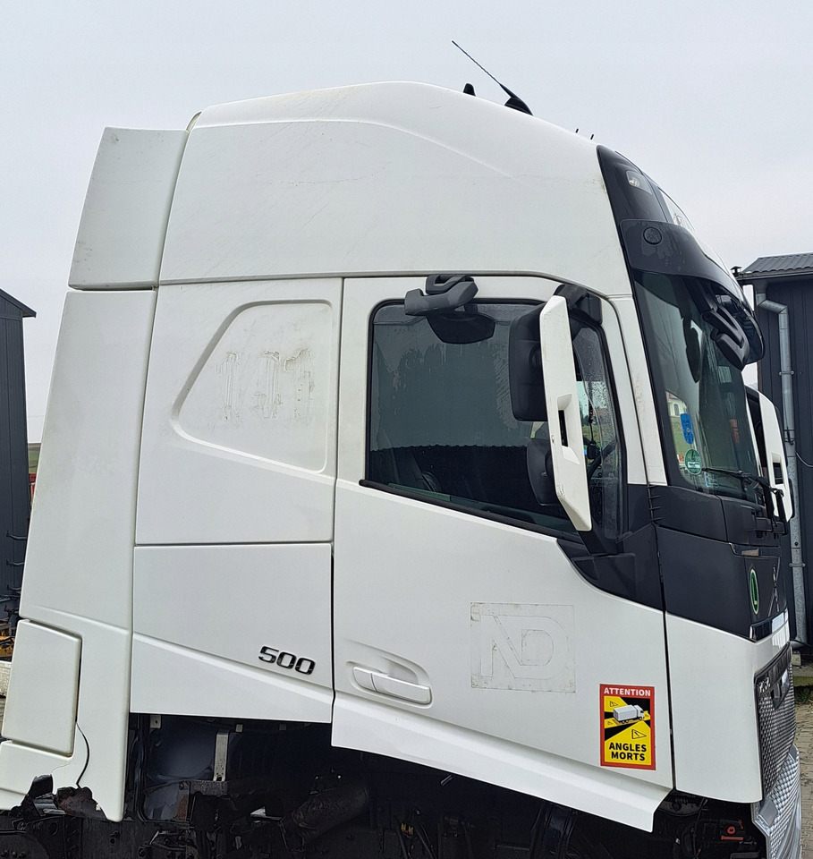 VOLVO GOŁY SZKIELET VOLVO FH 4 EURO 6 XL - Cabine pour Camion: photos 2 VOLVO GOŁY SZKIELET VOLVO FH 4 EURO 6 XL - Cabine pour Camion: photos 2