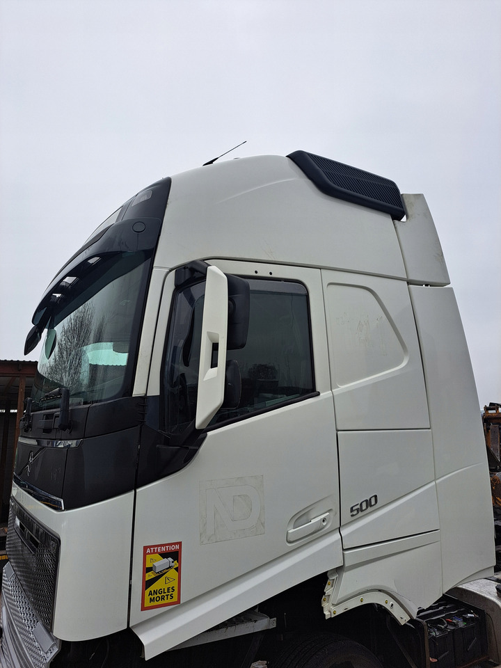 VOLVO KABINA GOŁY SZKIELET VOLVO FH 4 EURO 6 XL - Cabine pour Camion: photos 3 VOLVO KABINA GOŁY SZKIELET VOLVO FH 4 EURO 6 XL - Cabine pour Camion: photos 3