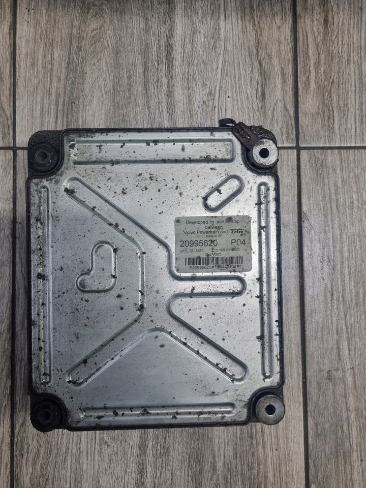 VOLVO KASETA KOMPUTER MODUŁ SILNIKA ECU VOLVO FH FM 13 16 20995620 P04 - Bloc de gestion pour Camion: photos 2 VOLVO KASETA KOMPUTER MODUŁ SILNIKA ECU VOLVO FH FM 13 16 20995620 P04 - Bloc de gestion pour Camion: photos 2