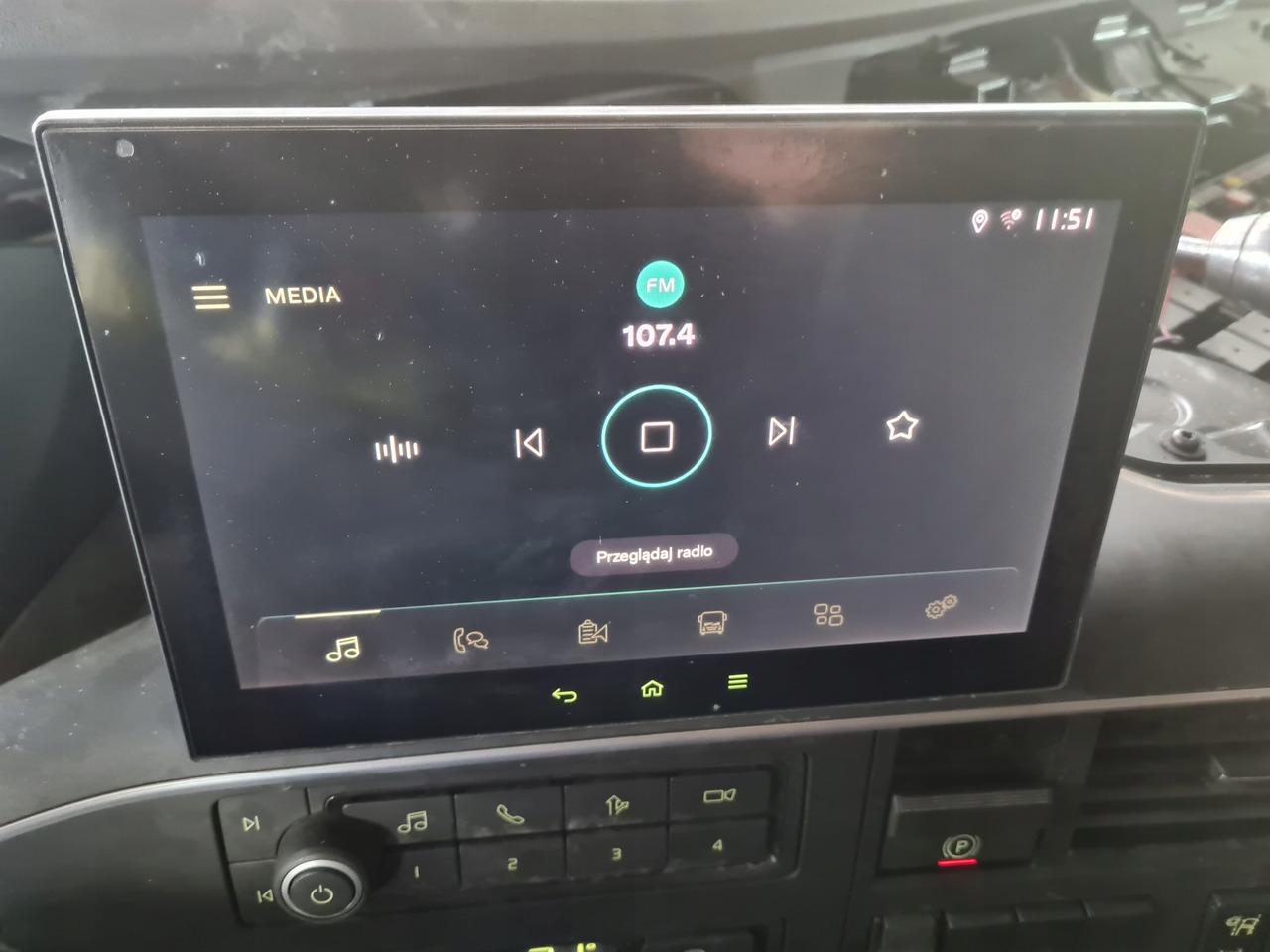 VOLVO WYŚWIETLACZ PANEL RADIA NAWIGACJI VOLVO FH 5 23602612 - Cabine et intérieur pour Camion: photos 4 VOLVO WYŚWIETLACZ PANEL RADIA NAWIGACJI VOLVO FH 5 23602612 - Cabine et intérieur pour Camion: photos 4